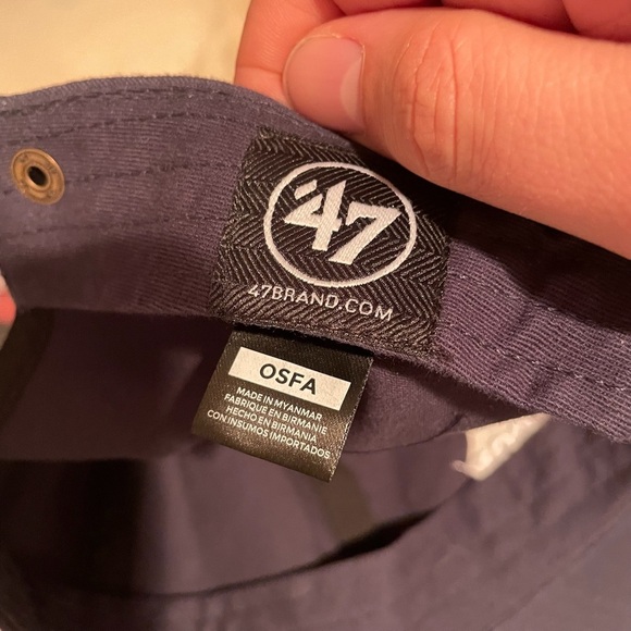 47 Adult 2024 MLB Postseason New York Yankees Navy Cleanup Baseball Hat NWT - Picture 8 of 8